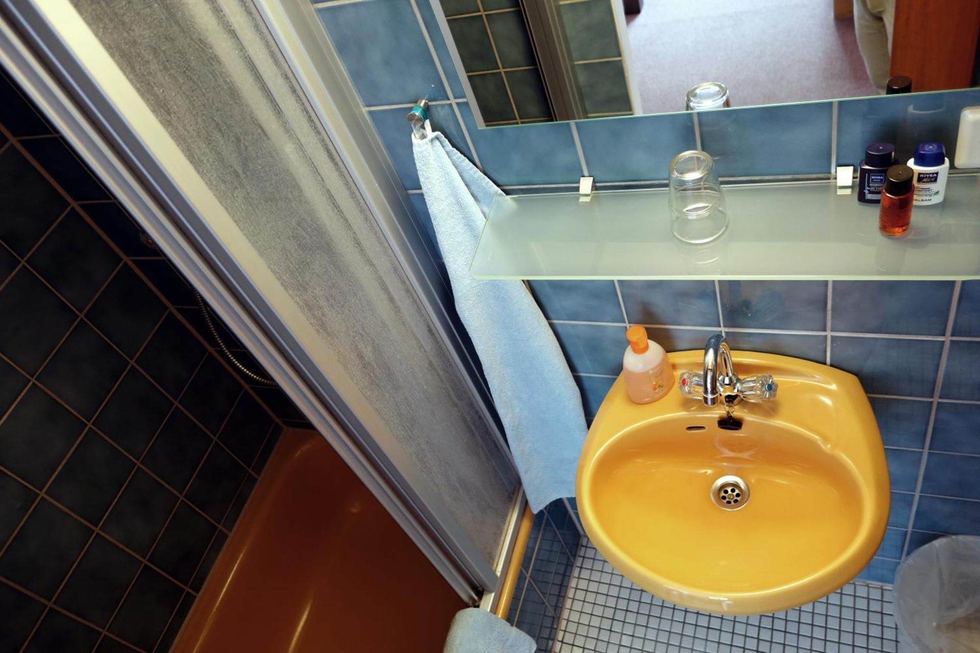 Pension Am Helenenwall Keulen Kamer foto